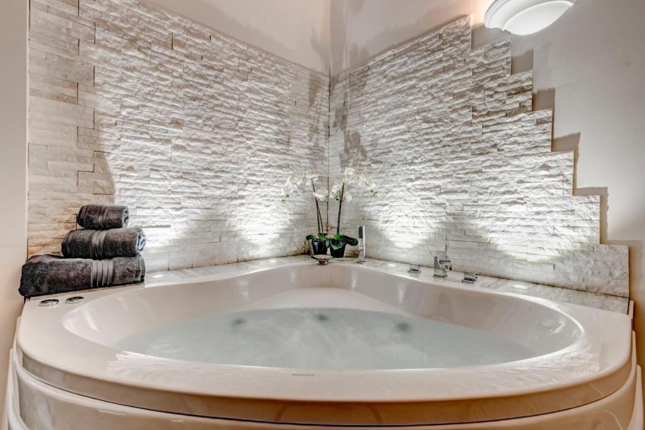 Trevi Luxury Jacuzzi Apartamento